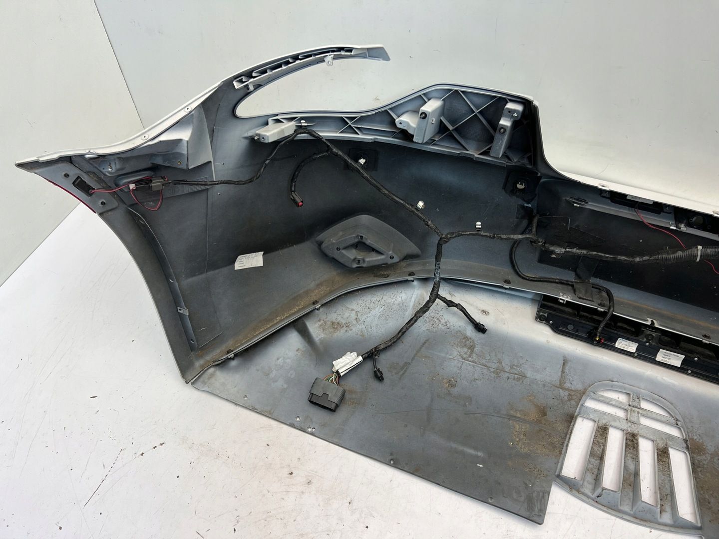 Fisker Karma Revero Zderzak Tylny Rear Back Bumper Pdc oryginał