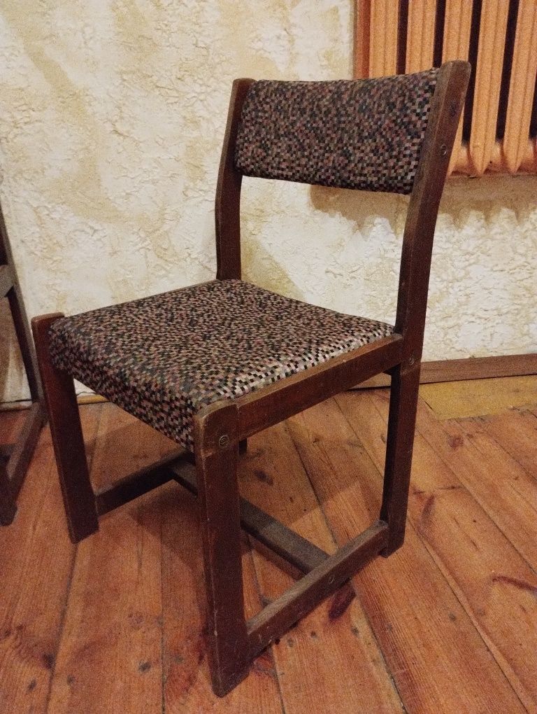 Krzesła 4szt. - 80-lata.