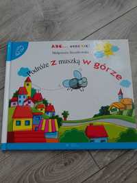Książka dla dzieci Małgorzata Strzalkowska podróże z muszka w górze