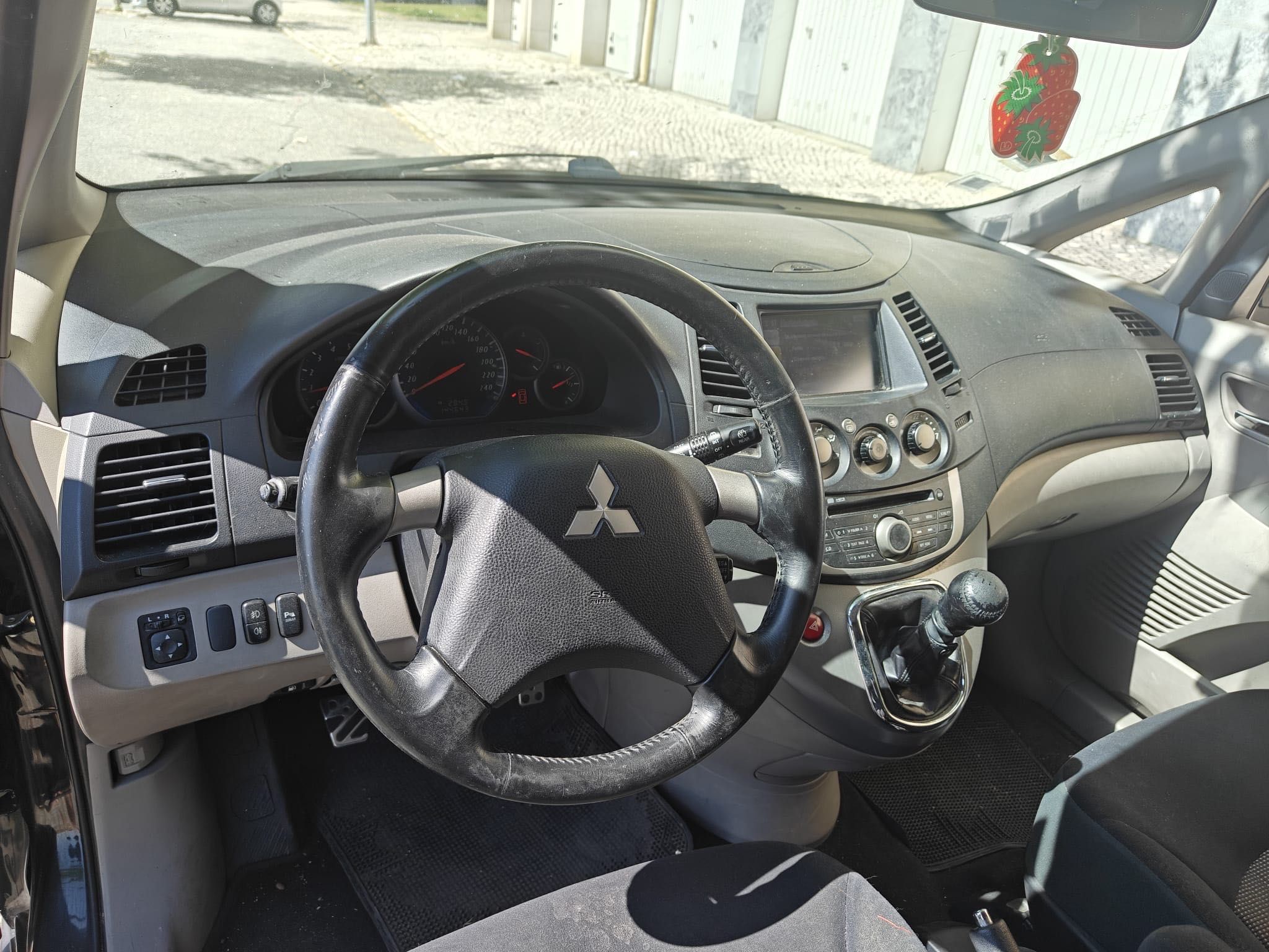 Mitsubishi Grandis