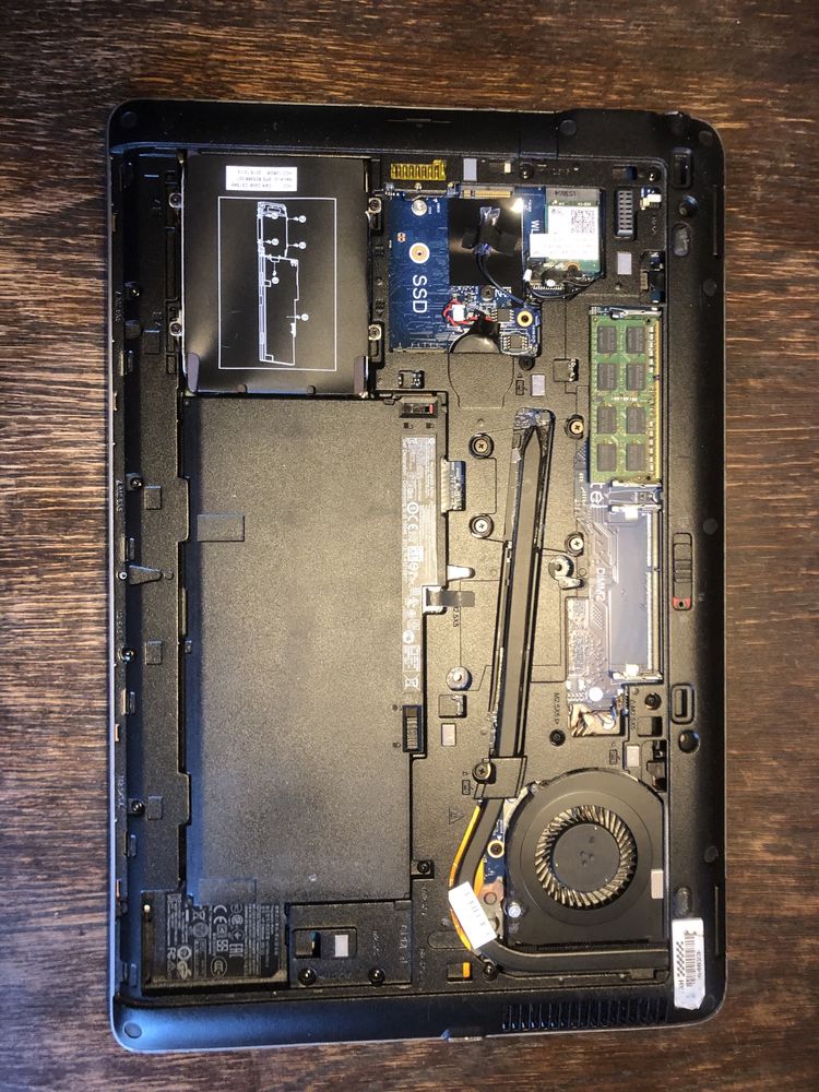 HP elitebook 850 Windows 10 SSD 128GB Sprawny