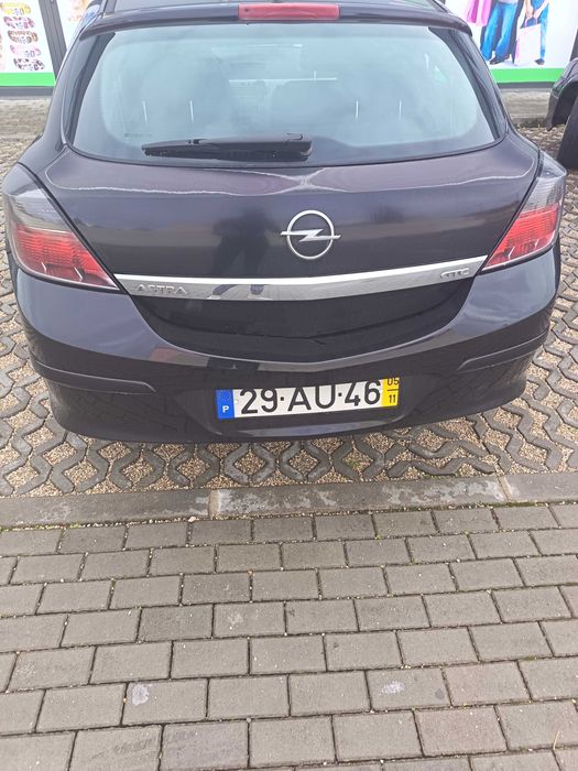 Opel Astra GTC 1.3