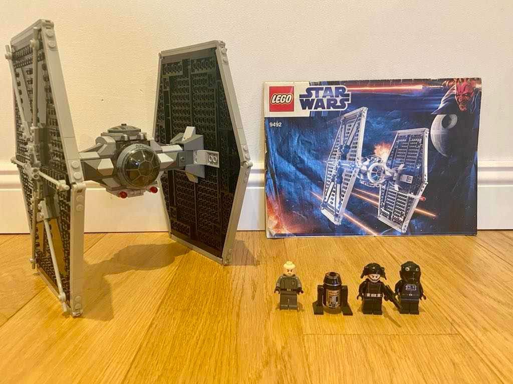 Lego Star Wars 9492 - Imperial Tie Fighter (Imperialny Myśliwiec Tie)