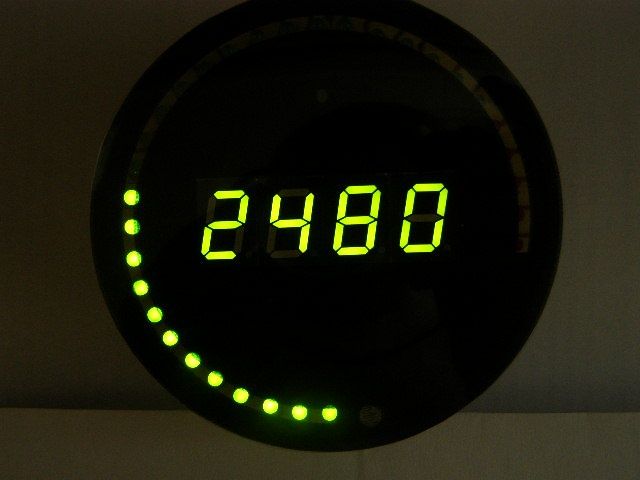 Тахометр цифровий