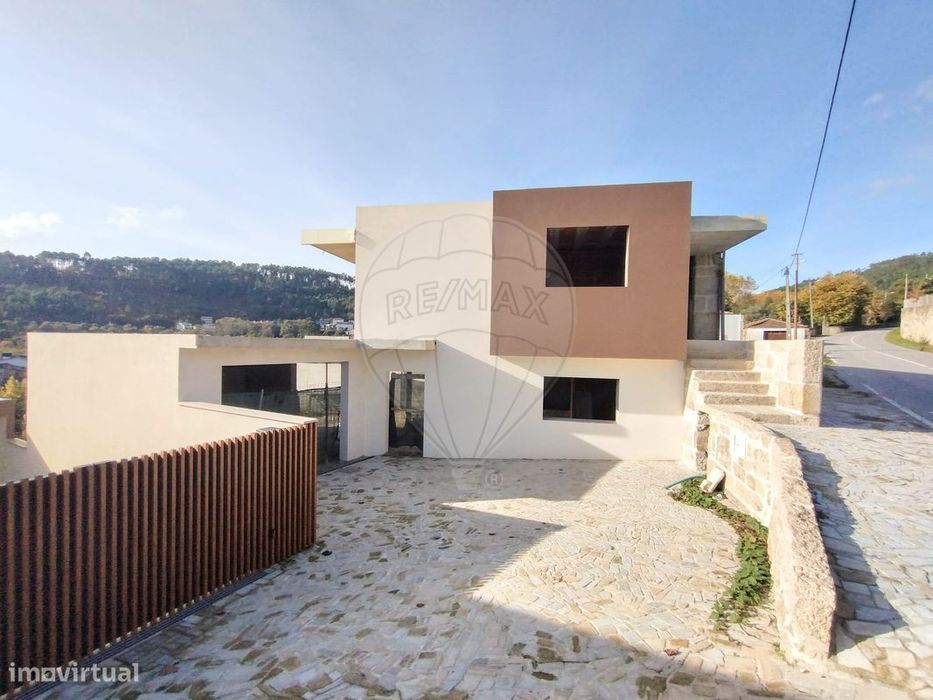 Moradia T3 para venda