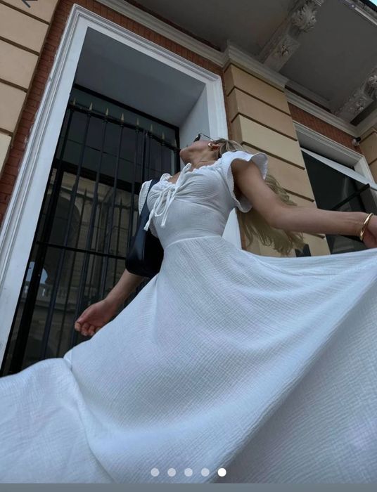 Платье из муслина с-м