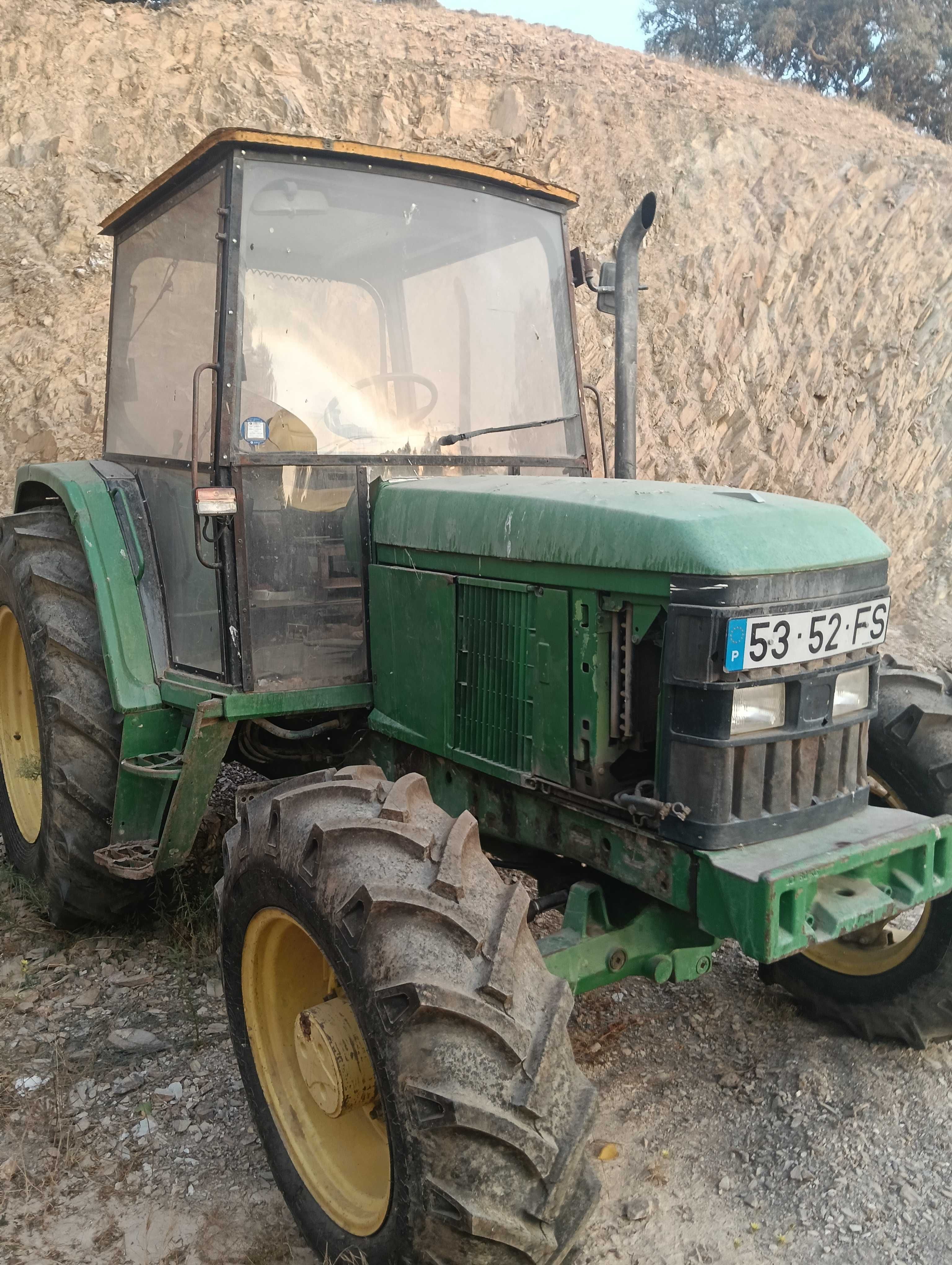 Trator John deere 6300
