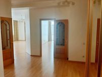 Продаж 3к квартири в центрі Києва