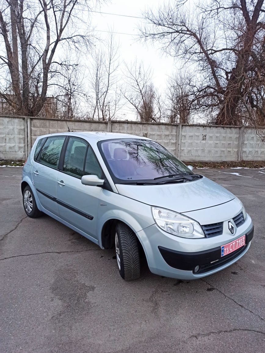 Renault Scénic  2004 рік