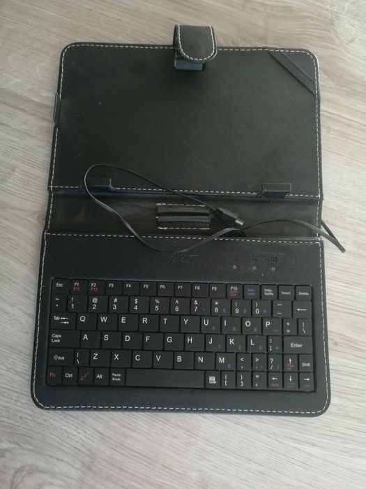 Klawiatura przewodowa do tabletu w etui 7 cali wejscie USB typ B