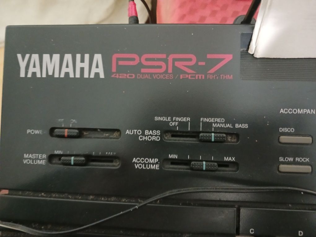 Ситезатор електричний Yamaha psr-7