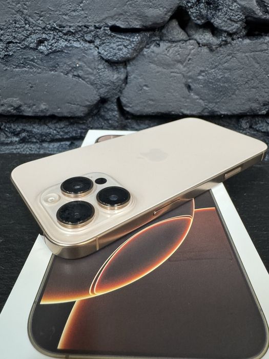 iPhone 16 Pro Max 256 GB— Stan bardzo dobry, wszystko sprawne!