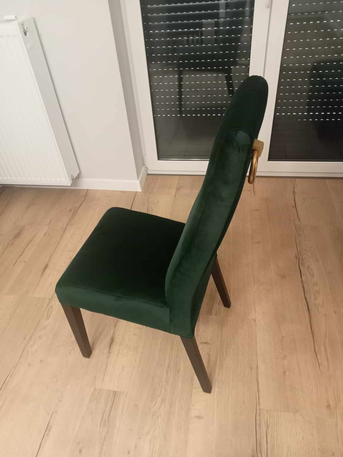 Krzesła tapicerowane salonowe