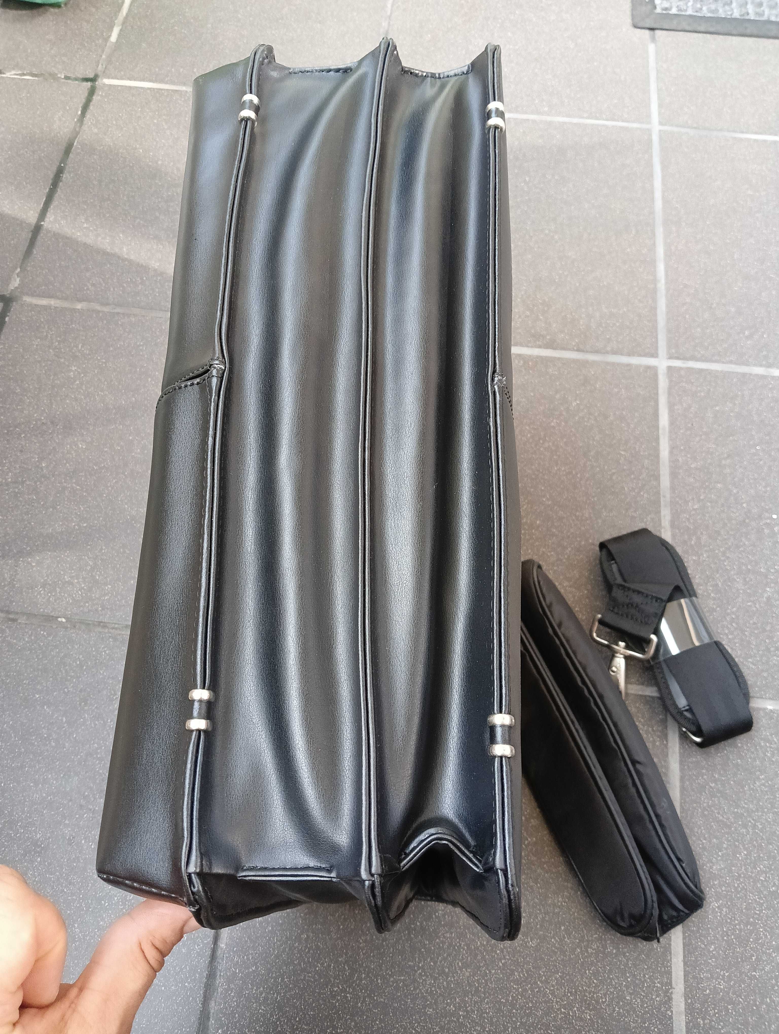 torba na laptopa 17,3" czarna skórzana z dodatkowym wyposażeniem, nowa