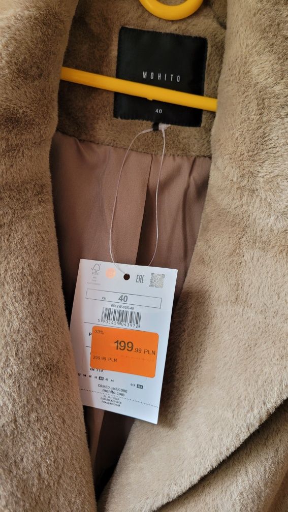 Płaszcz alpaka kolor camel Mohito r. 40