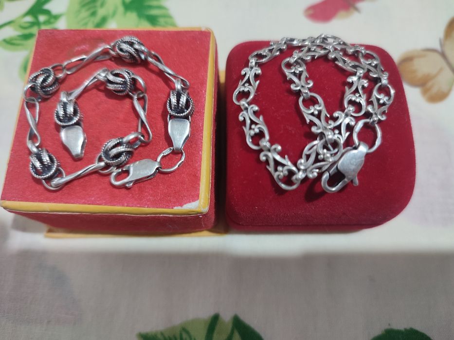 Кольца винтажные и серебряные цепочки