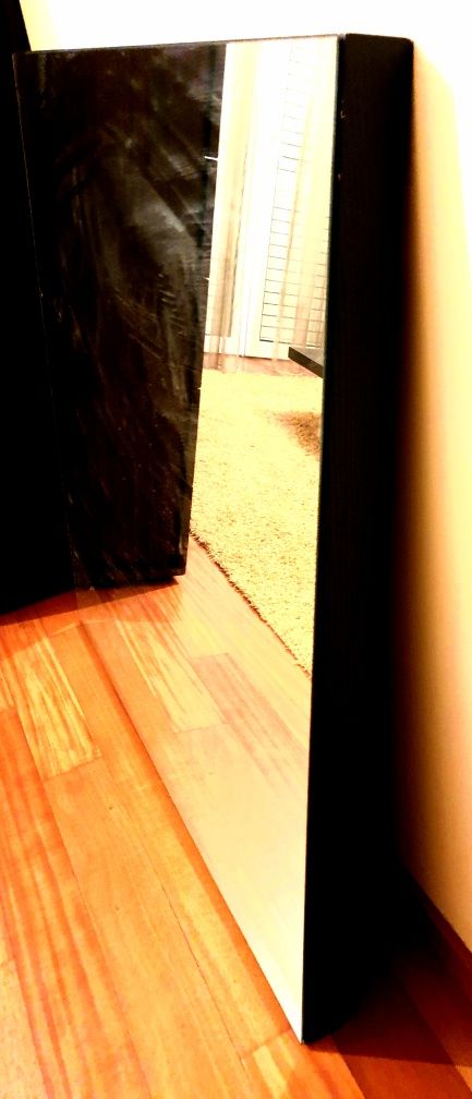 Espelho de madeira preta de 1000×1000