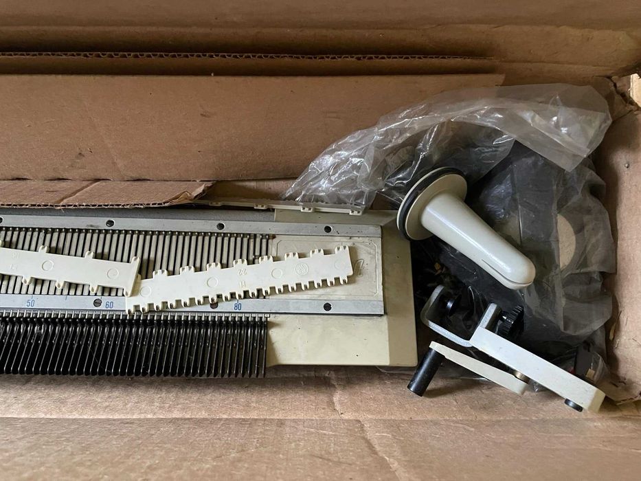 Maszyna dziewiarska PRL MODA MD22