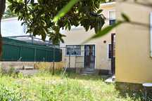 Oportunidade ! Moradia para remodelar no Bairro de Sta. Cruz