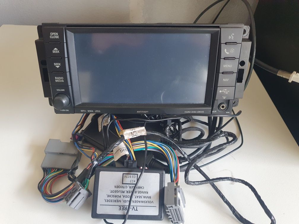 Auto radio com acessórios