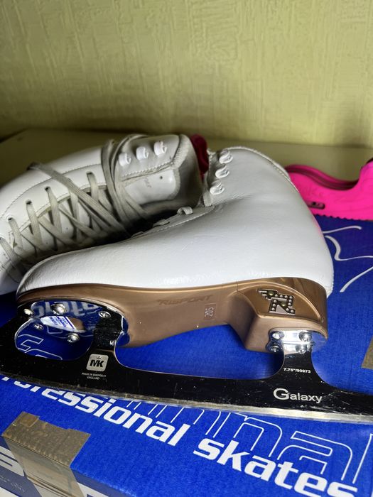 Ковзани Risport Antares( 205 розмір) на лезах MK Galaxy