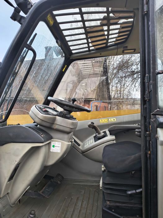 Ładowarka teleskopowa Caterpillar TH340B