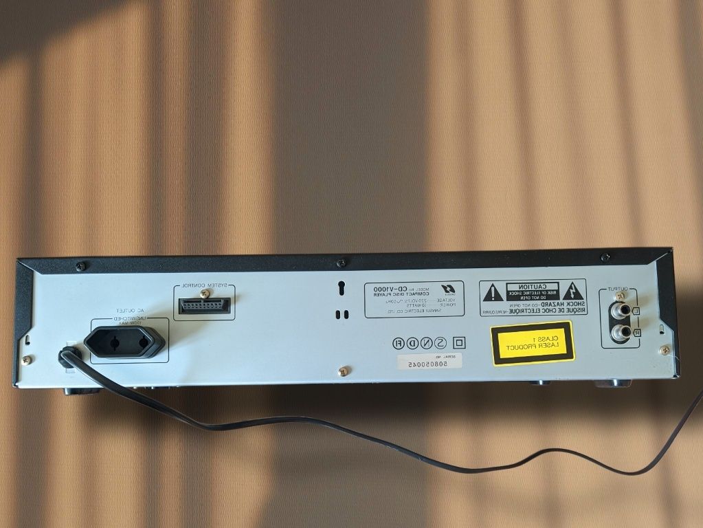 Sansui CD-V1000 CD player