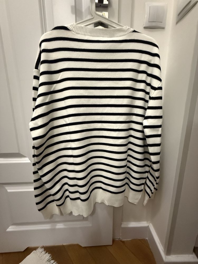Bialy sweterek sweter w czarne paski Lacoste męski oversize
