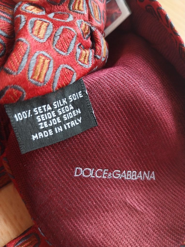 Jedwabny bordowy burgundowy krawat Dolce&Gabbana