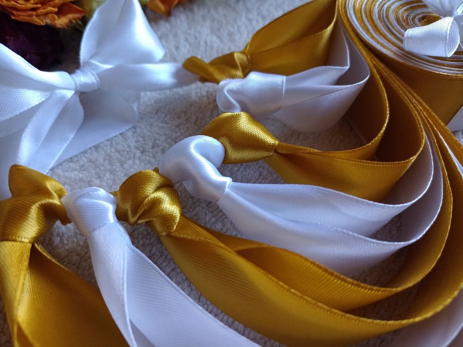 Ring oczepinowy złoty biały 14 wstążek