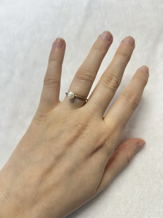 Pierścionek perełka classy basic paryski szyk elegancki elegant