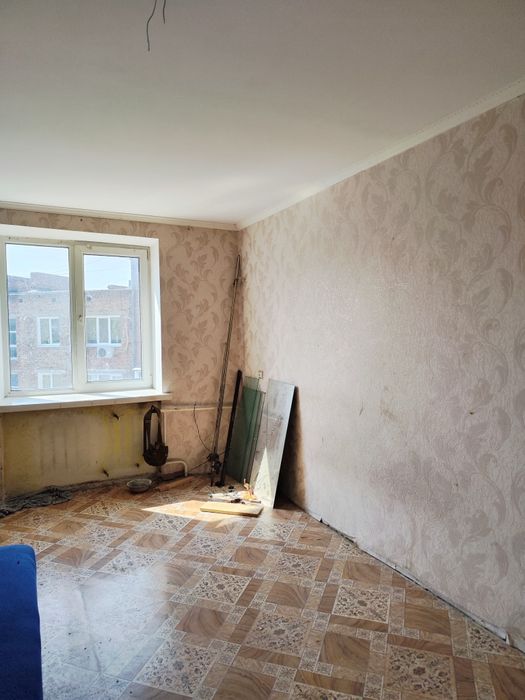 = Продаж трикімнатної квартири в Квасилові