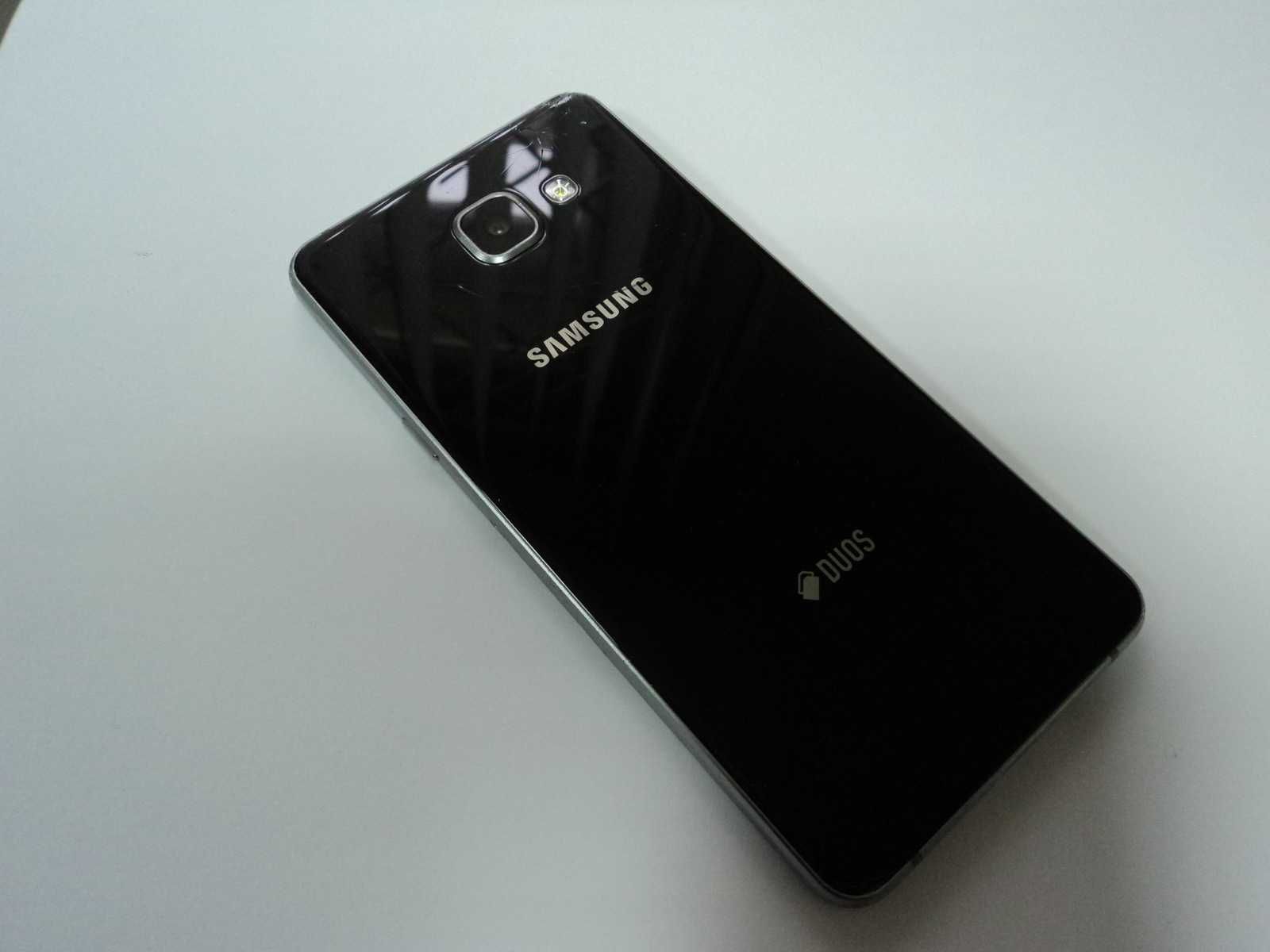 Samsung Galaxy A5 2016 трещины, заблокирован гугл-акаунт