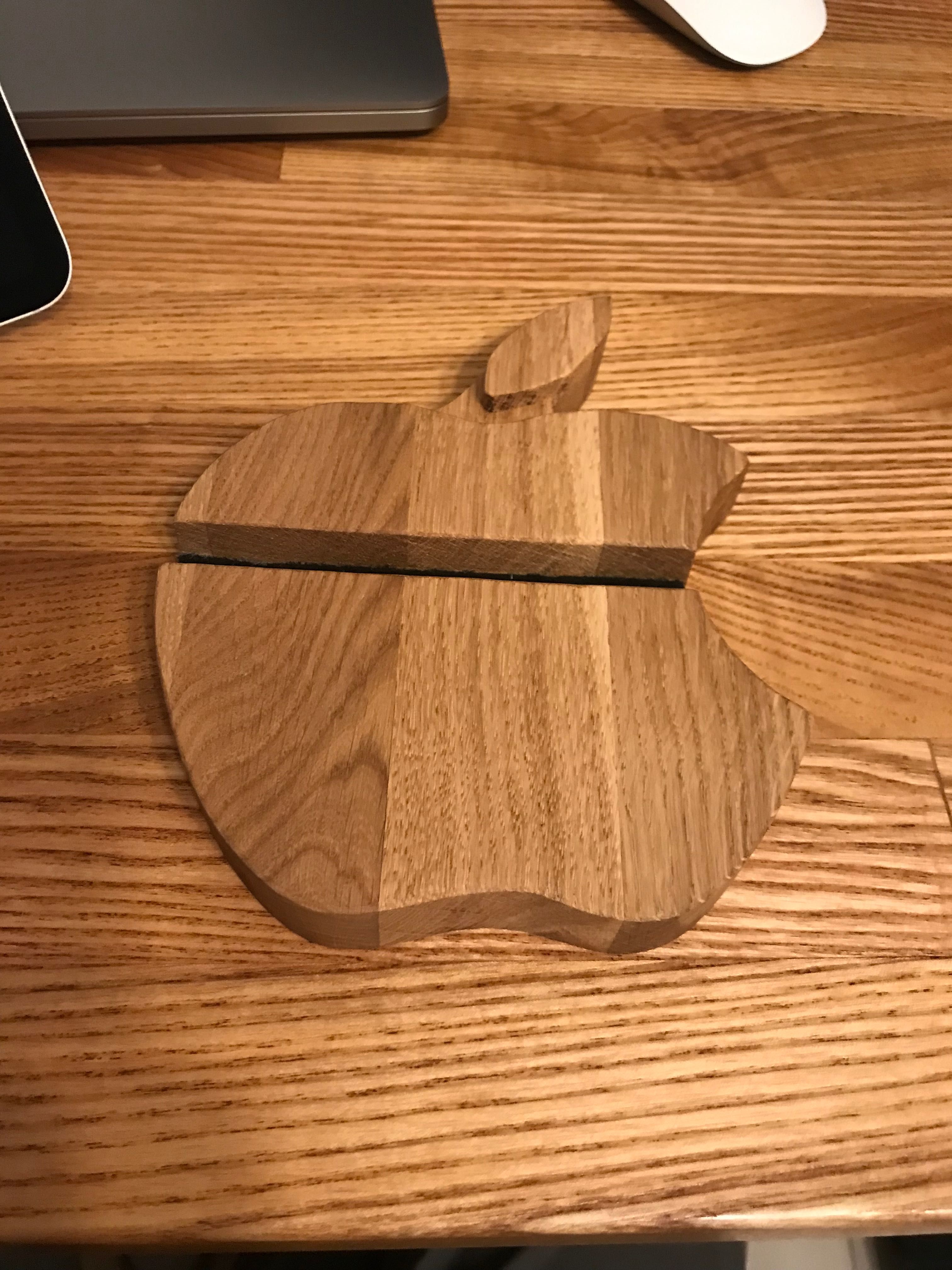 Dębowa, drewniana podstawka pod telefon, iPhone, iPad, tablet, prezent