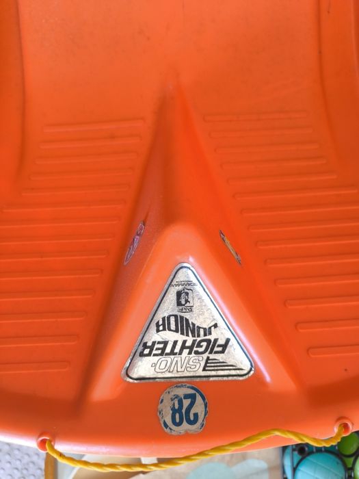 Trenó de neve antigo