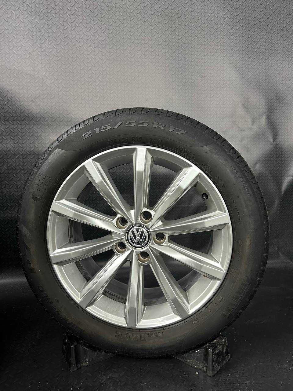 Колеса 215/55R17,шини Pirelli 7мм, диски ЕТ40, 7J,5х112 vw Passat B8