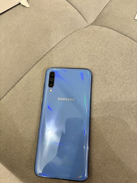 Smartfon samsung A70