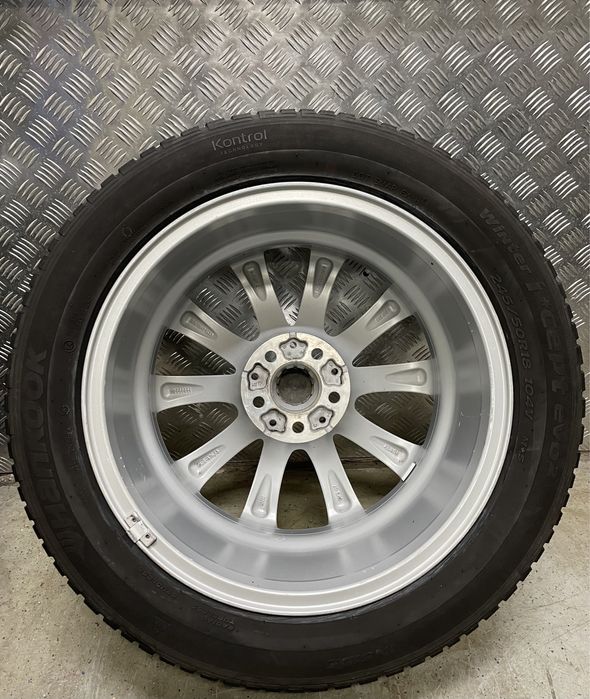 Koła Opony Felgi BMW 6 7 G30 G31 8Jx18 Styling 642 Adax Koźle