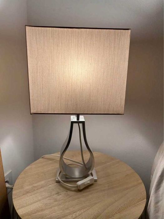 Candeeiro de Mesa em metal