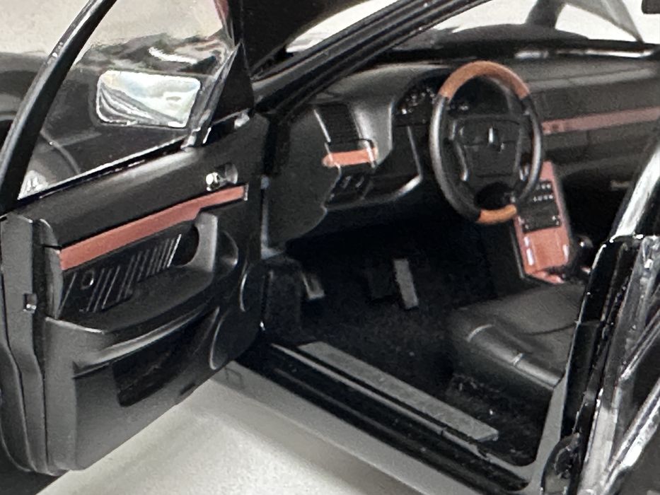 Mercedes-Benc S600  w-140 black  1/18
