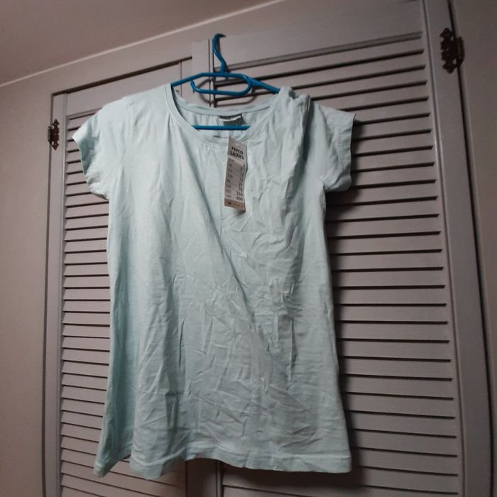 T-shirt bluzka rozm M błękitna nowa