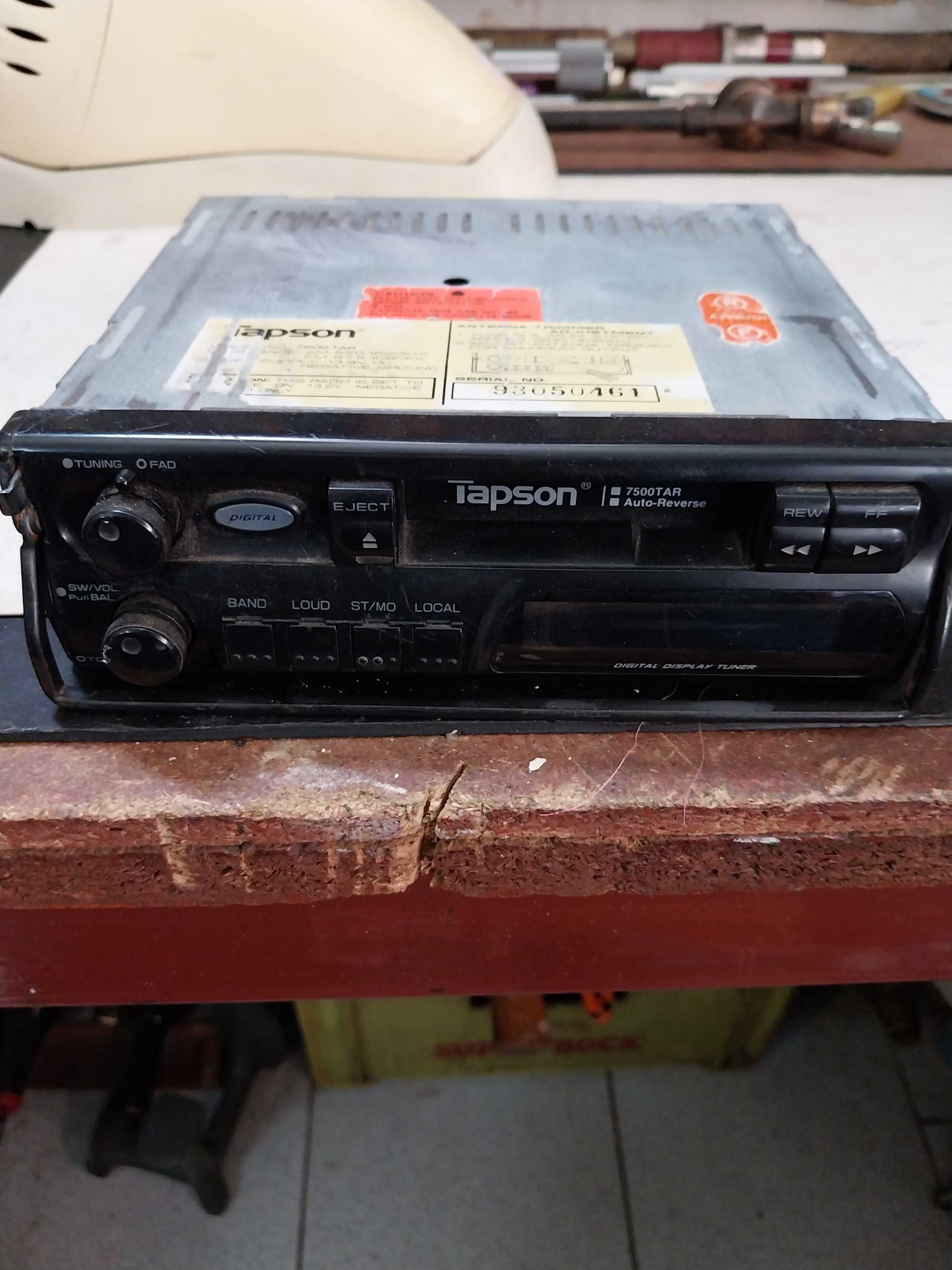 Rádio para automóvel, Tapson, com leitor de cassetes