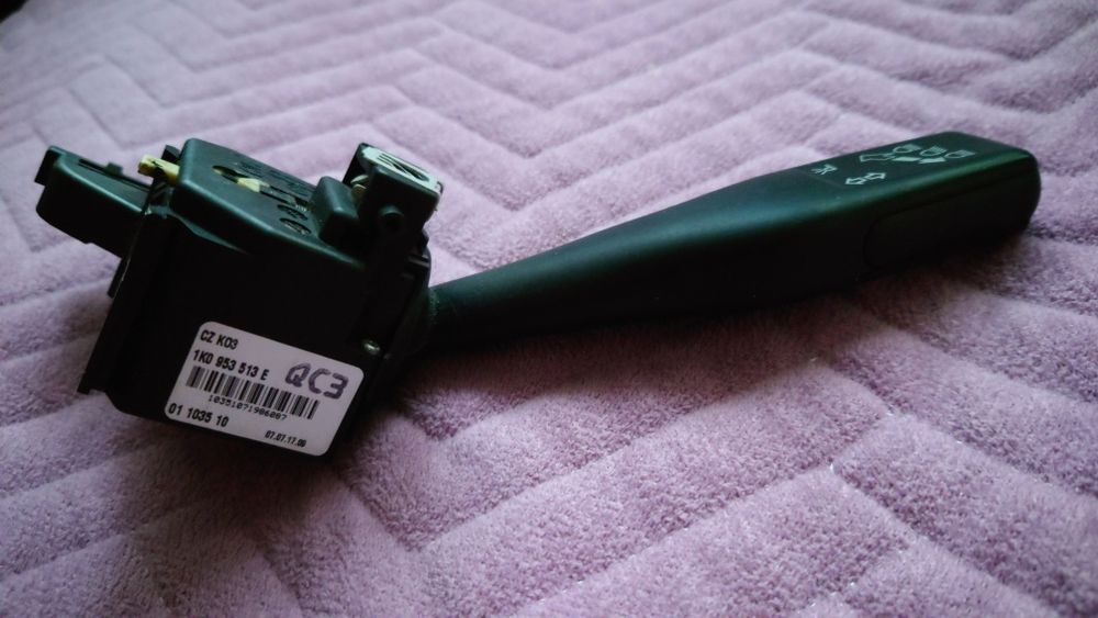 Перемикач поворотів лівий 1К0 953 513 Е