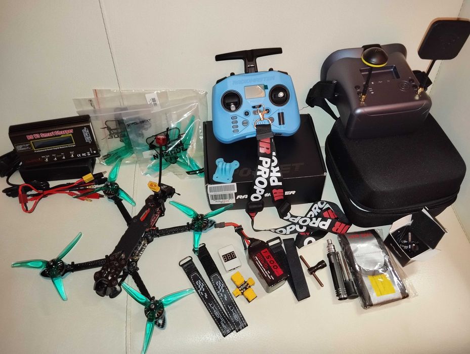 Комплект дрон FPV 5" + апа Radiomaster+ шолом + зарядне і акум