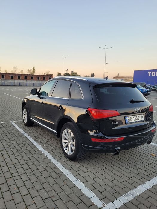 Ауді Q5 2014 року 2.0 бензин