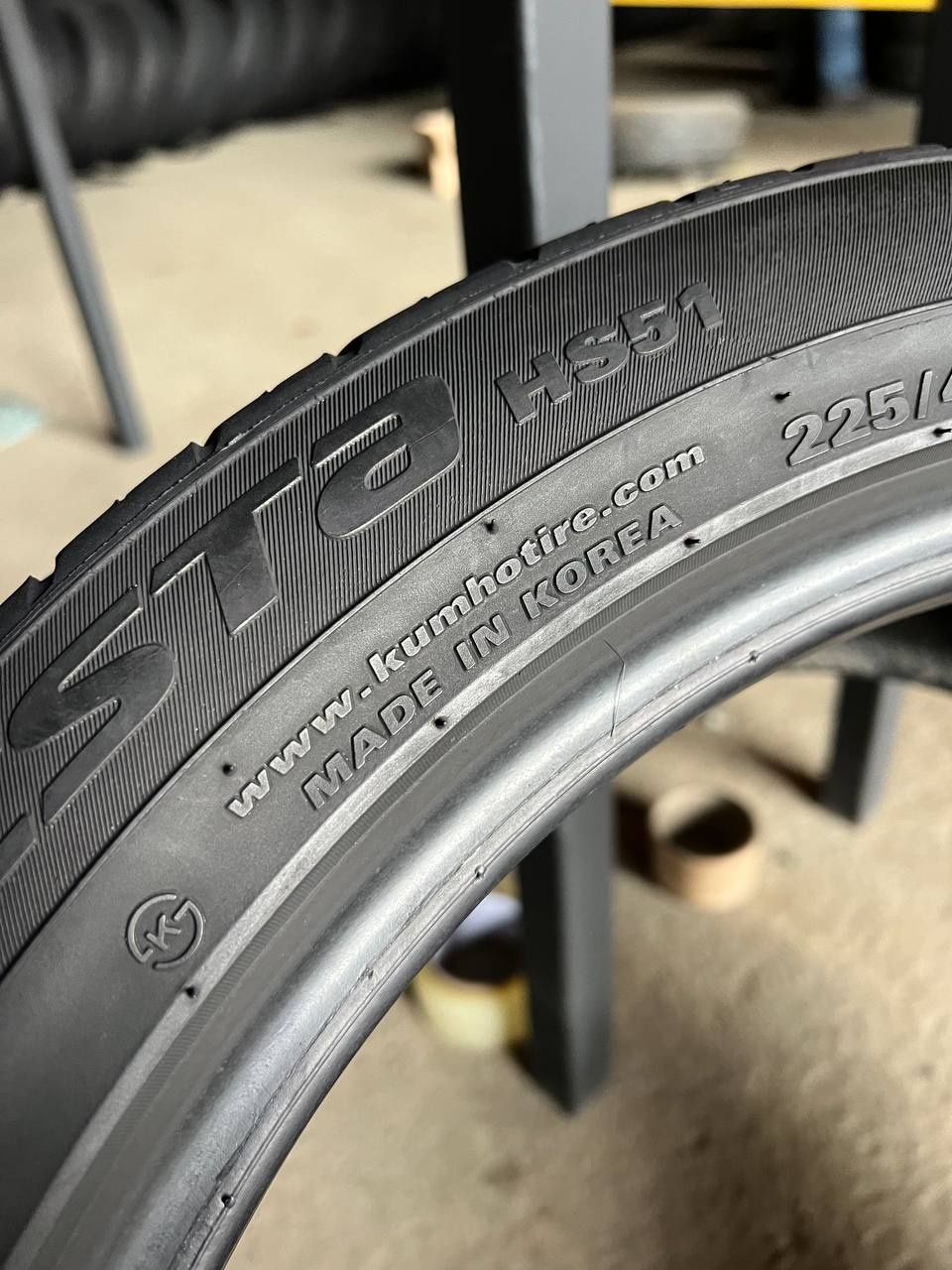 Шини 225/45 r17 Kumho Ecsta HS51 2020р (269)
