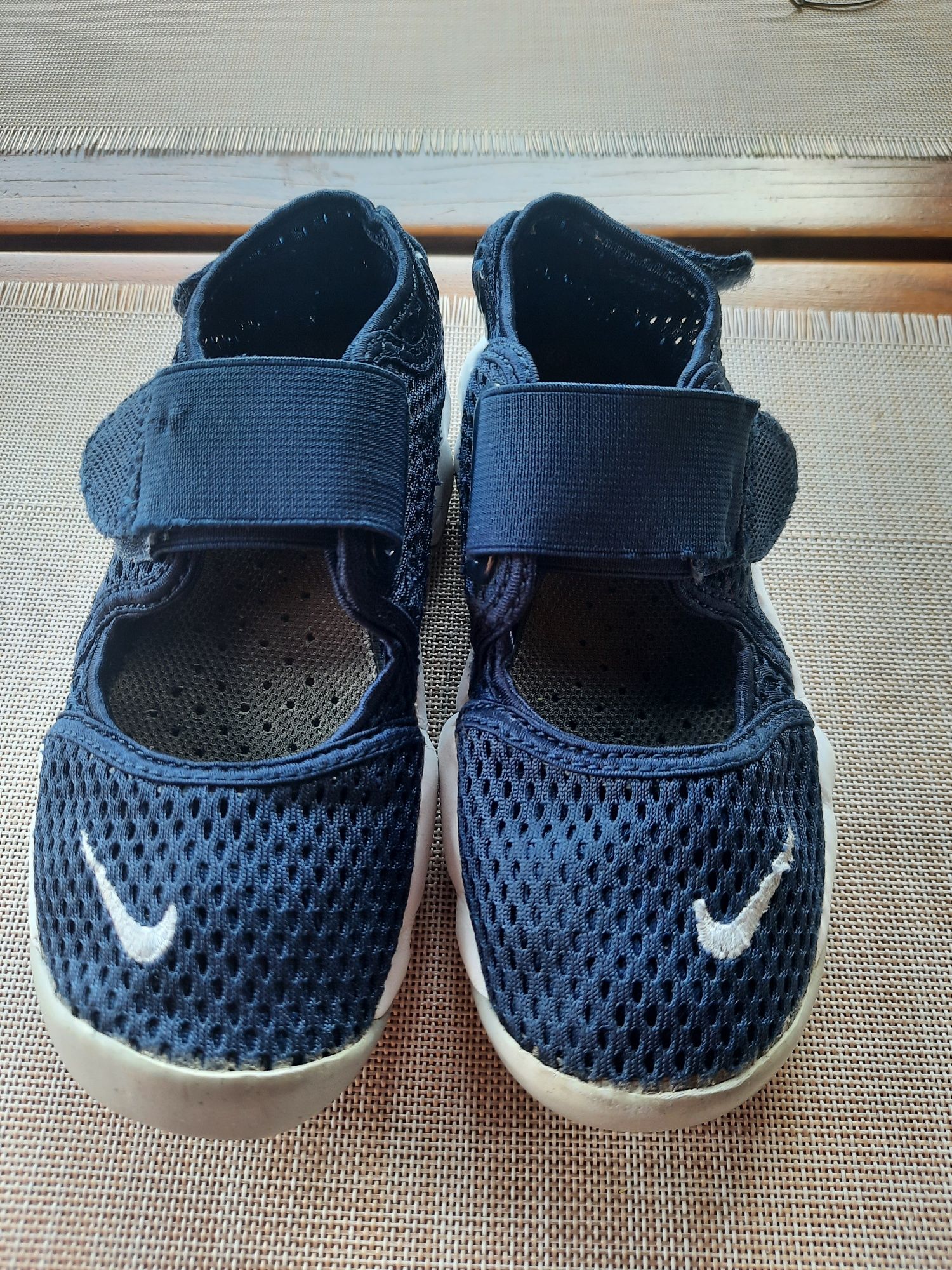 Sandały,buty do wody Nike 30