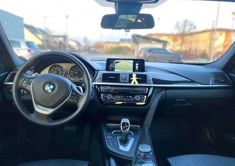 Продам BMW 328i 2016