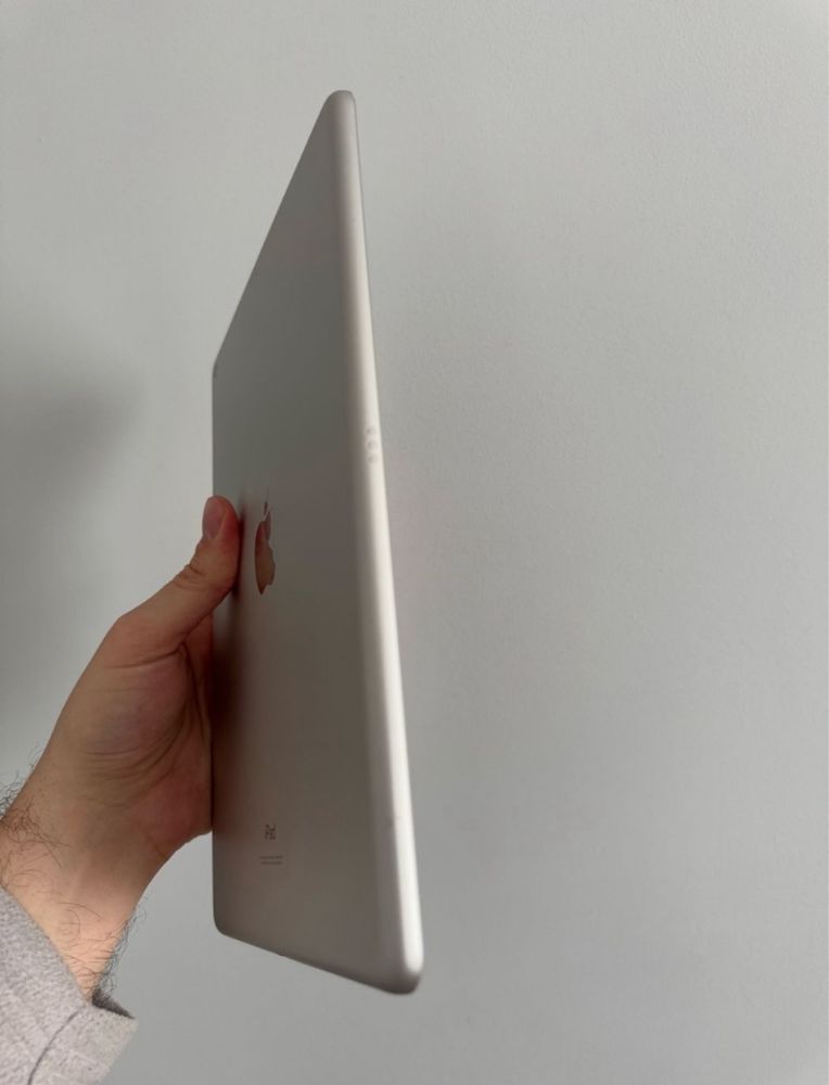 Планшет Apple iPad 9 2021 (Olx Доставка)