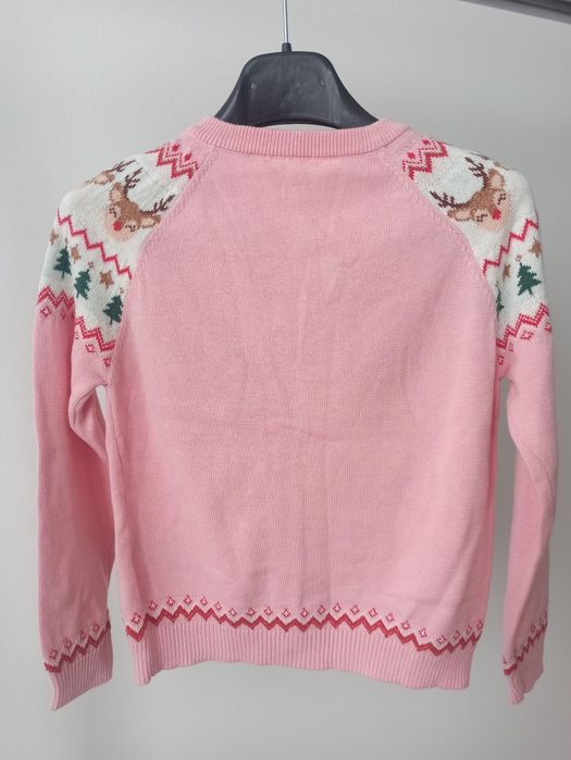 Różowe sweterki świąteczne w różnych rozmiarach